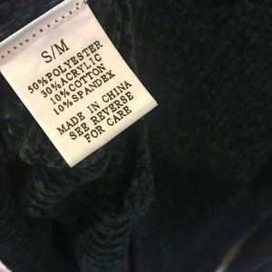 Sweaters - Knit long sleeve sweater with a cut out back Sweaters - Knit long sleeve sweater with a cut out back